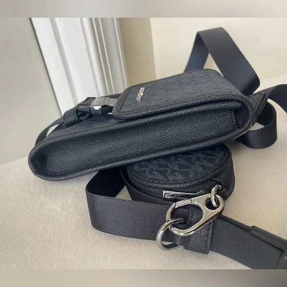 Michael Kors Slim Crossbody bag with a removable coin purse. NWOT - Picture 6 of 11